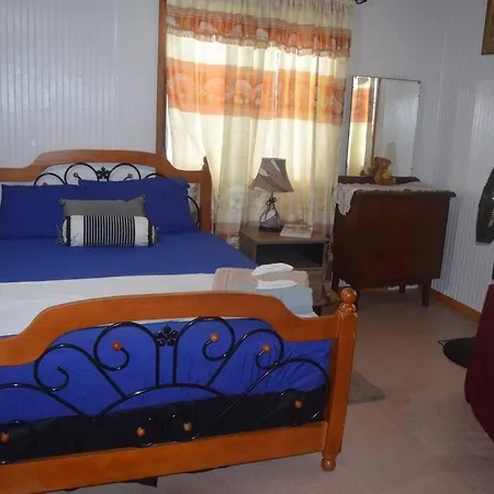 Maggie'S Guest House/10 Min Walk To City- Certified